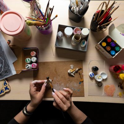 From Trash to Treasure: How DIY Crafting Transforms the Ordinary into the Extraordinary
